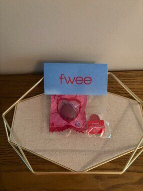 Fwee Mini Lip & Cheek Jelly Pot with Keychain